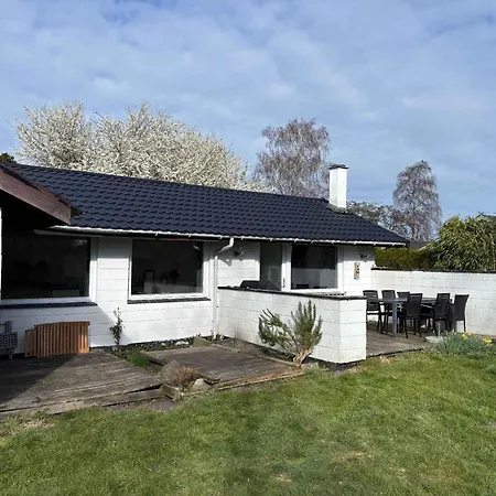 Vakantiehuis Near Water Forest And Mons Cliffs Stege