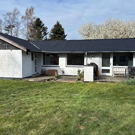 Vakantiehuis Near Water Forest And Mons Cliffs