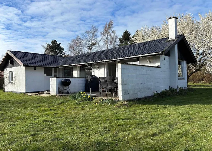 Casa vacanze Near Water Forest And Mons Cliffs